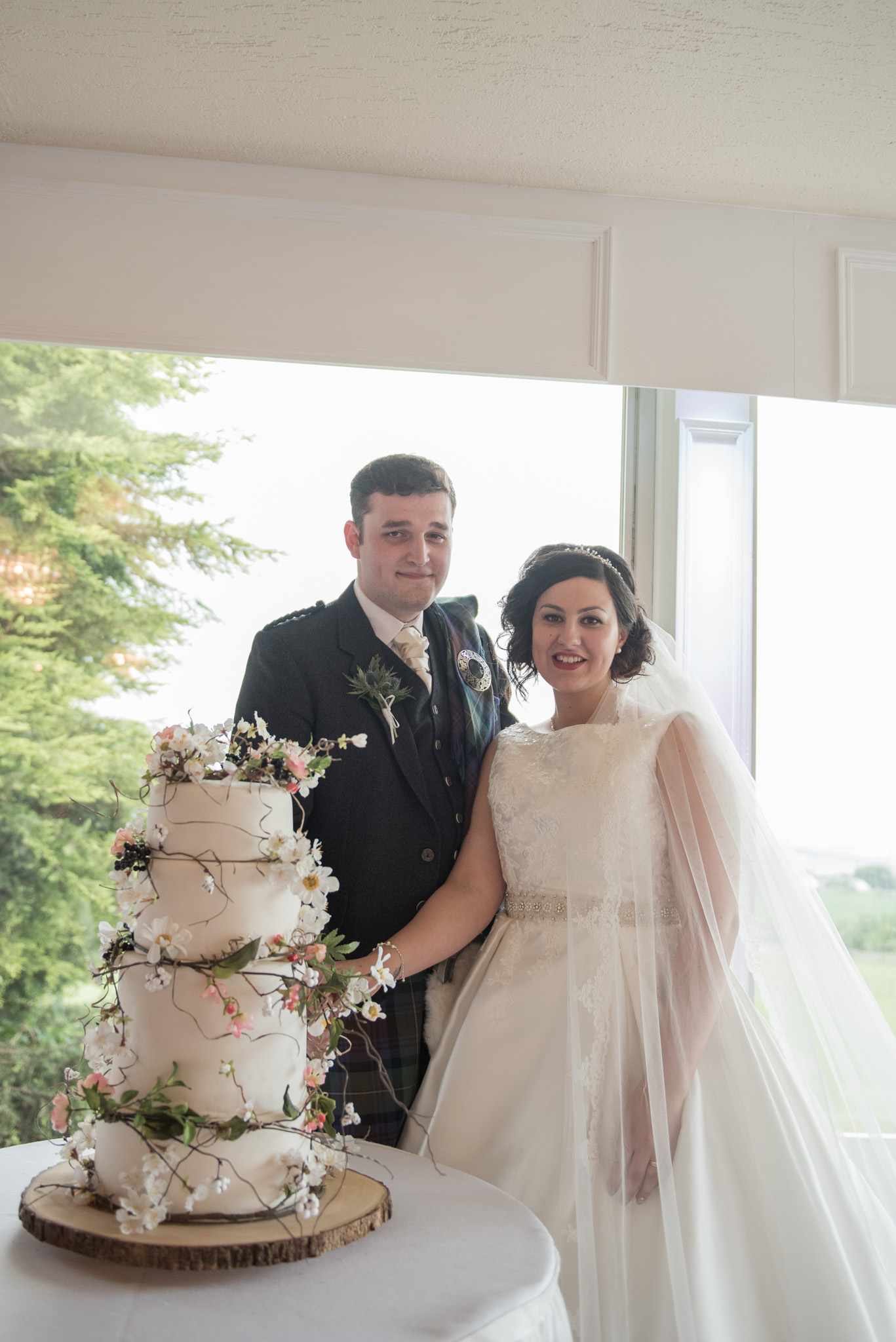 natural wedding photographer falkirk scotland