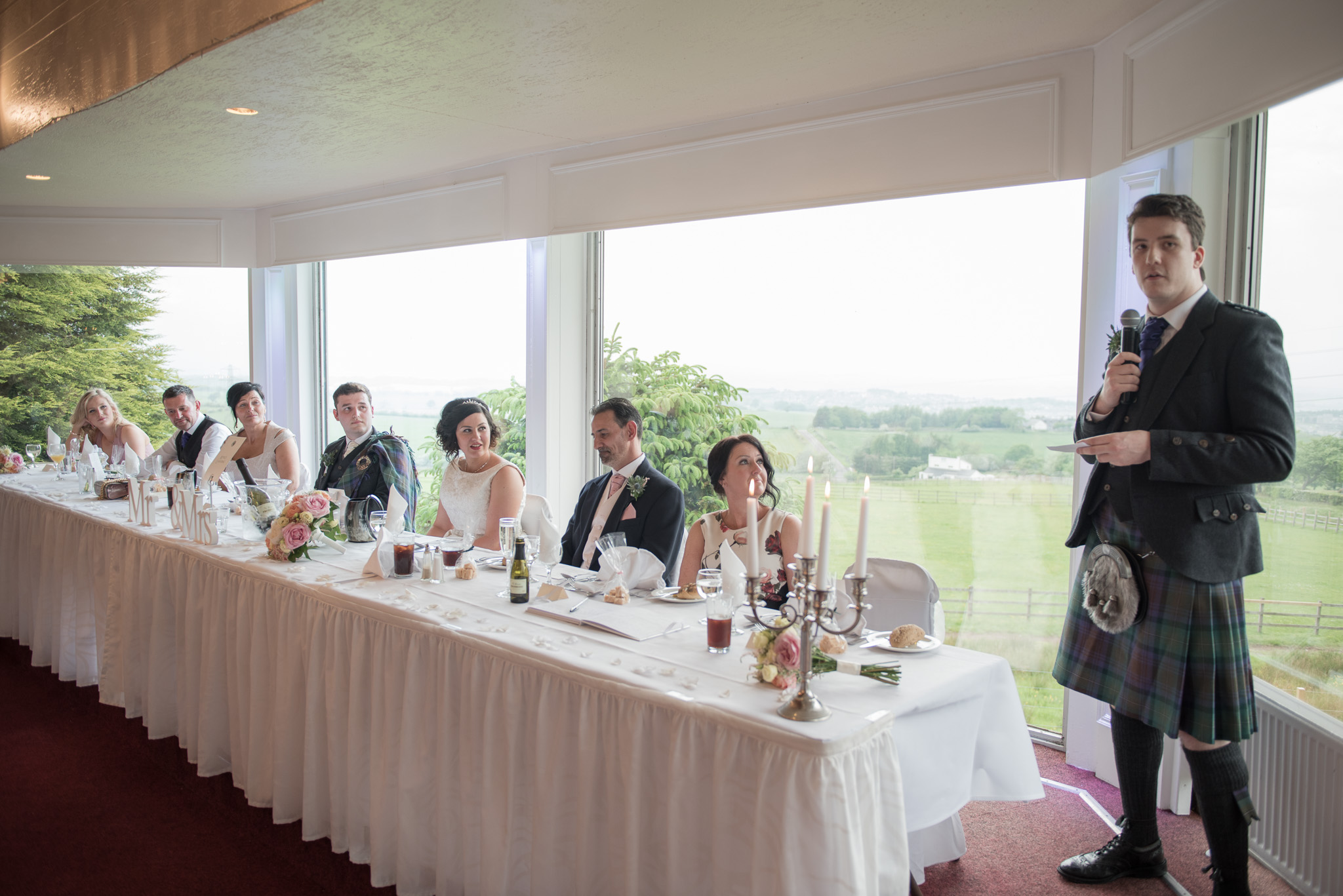 natural wedding photographer falkirk scotland