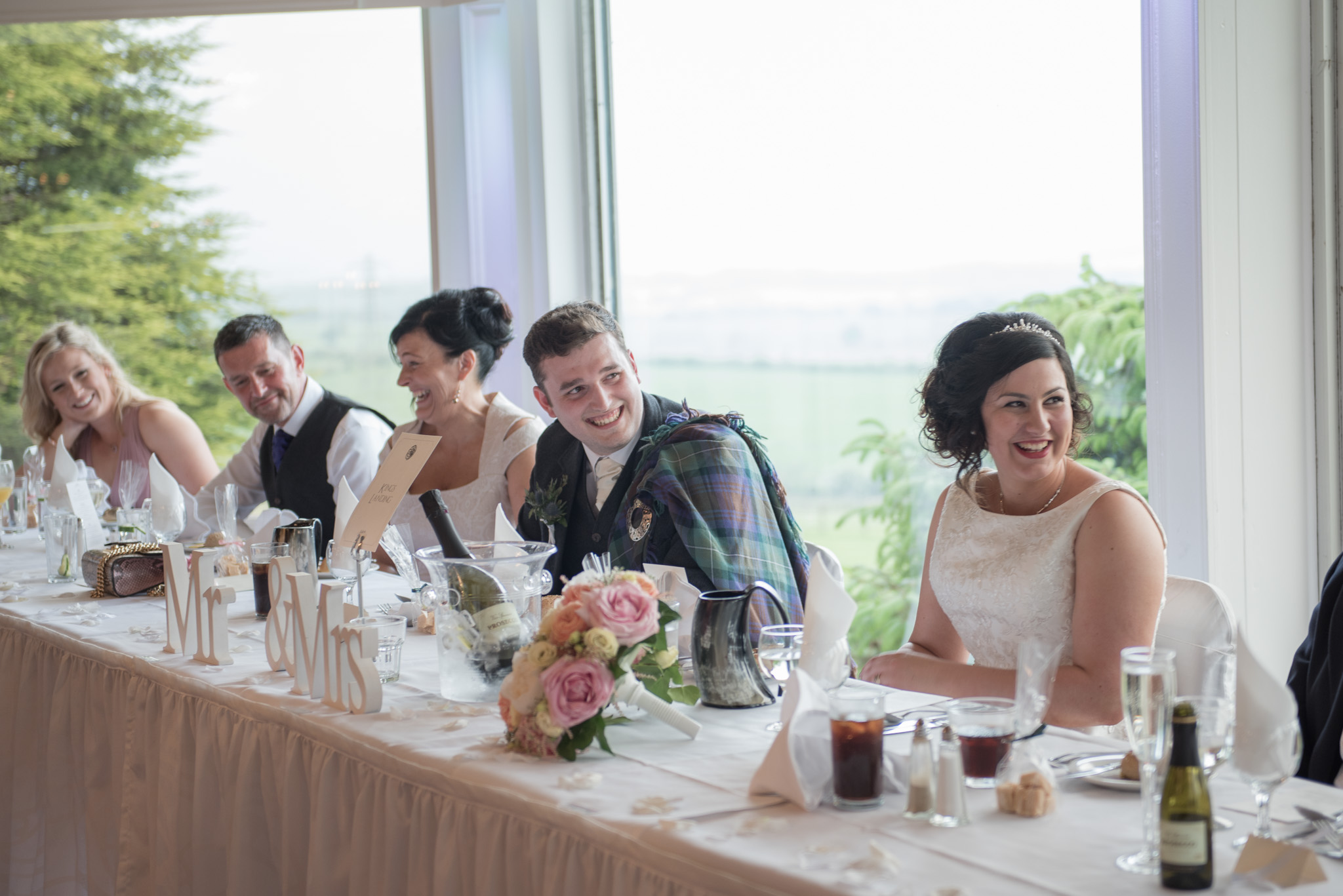 natural wedding photographer falkirk scotland