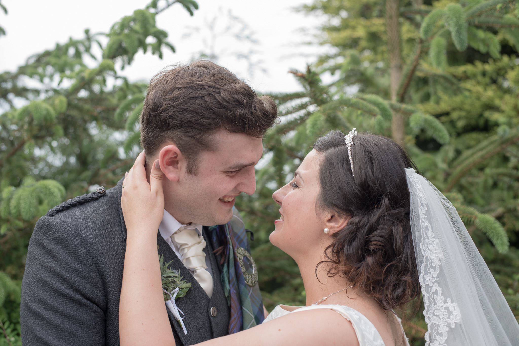 natural wedding photographer falkirk scotland