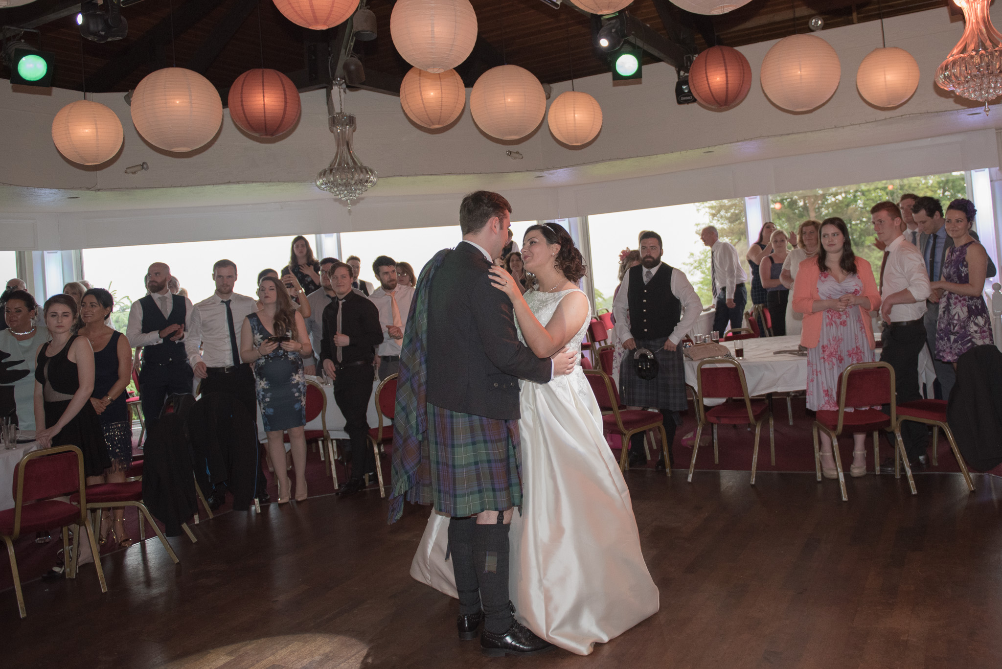 natural wedding photographer falkirk scotland