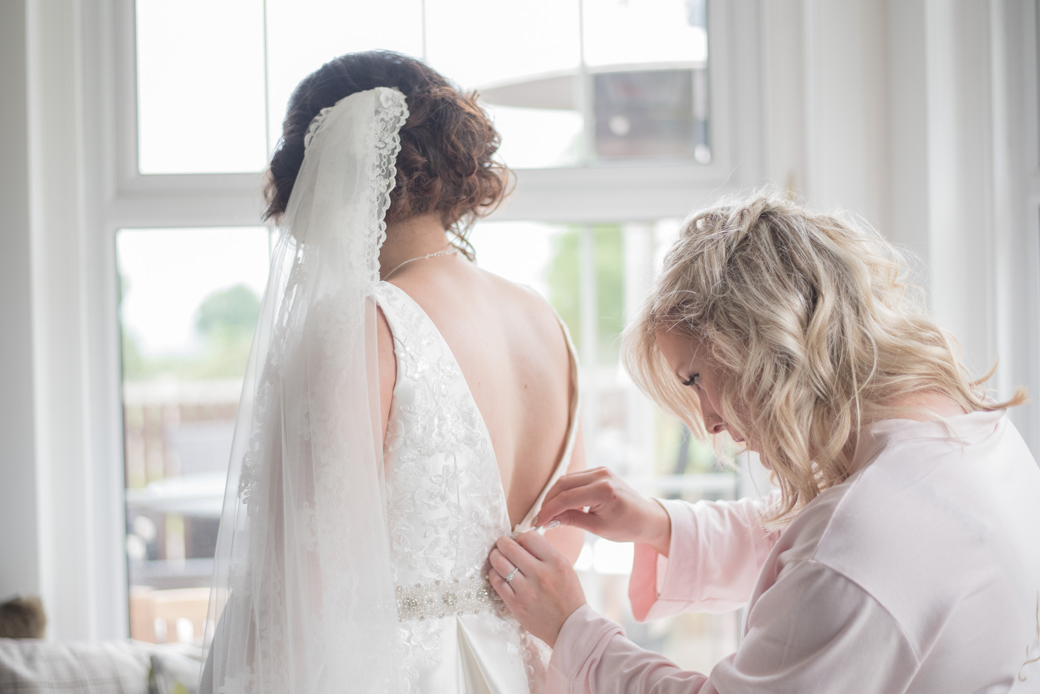 natural wedding photographer falkirk scotland