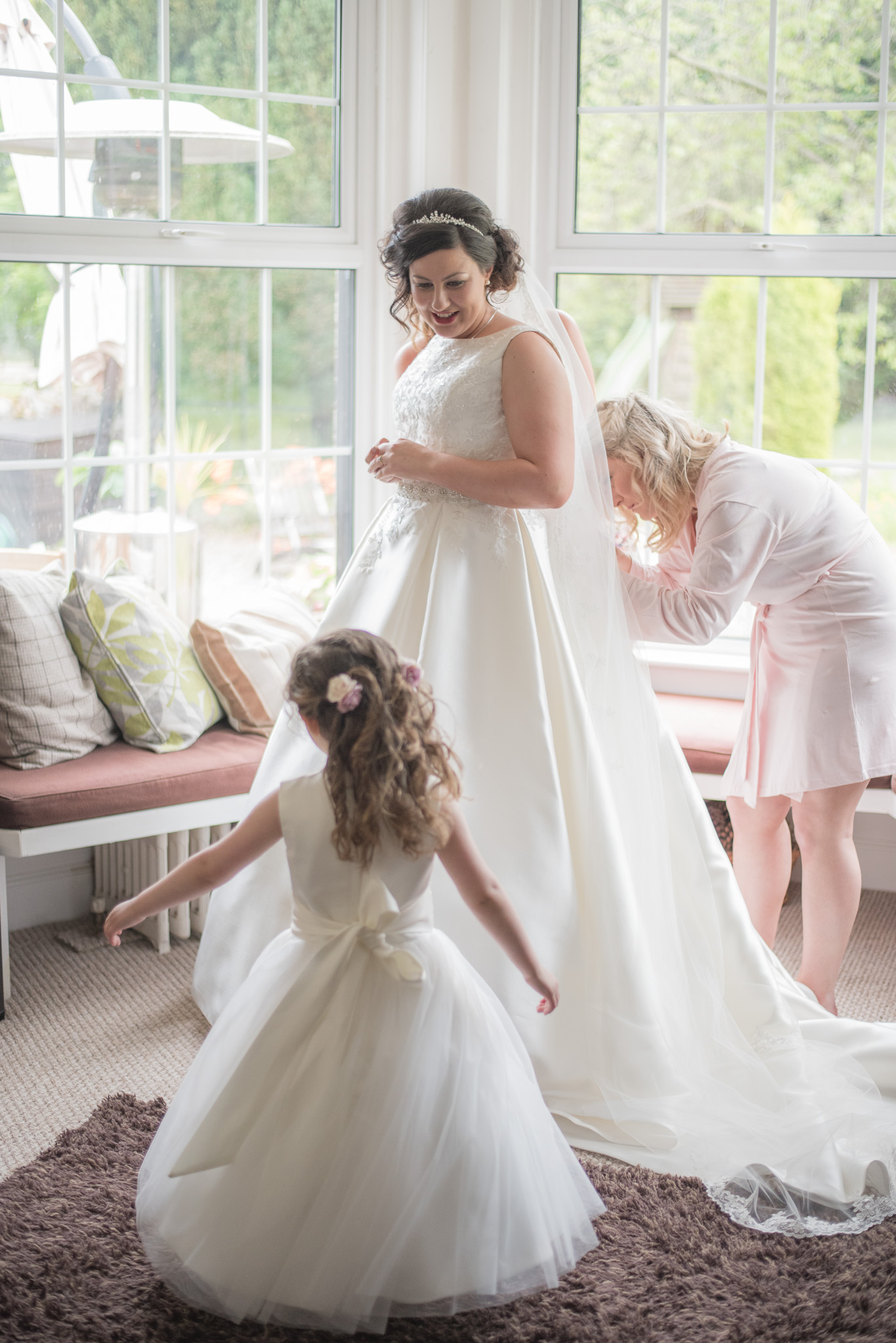 natural wedding photographer falkirk scotland