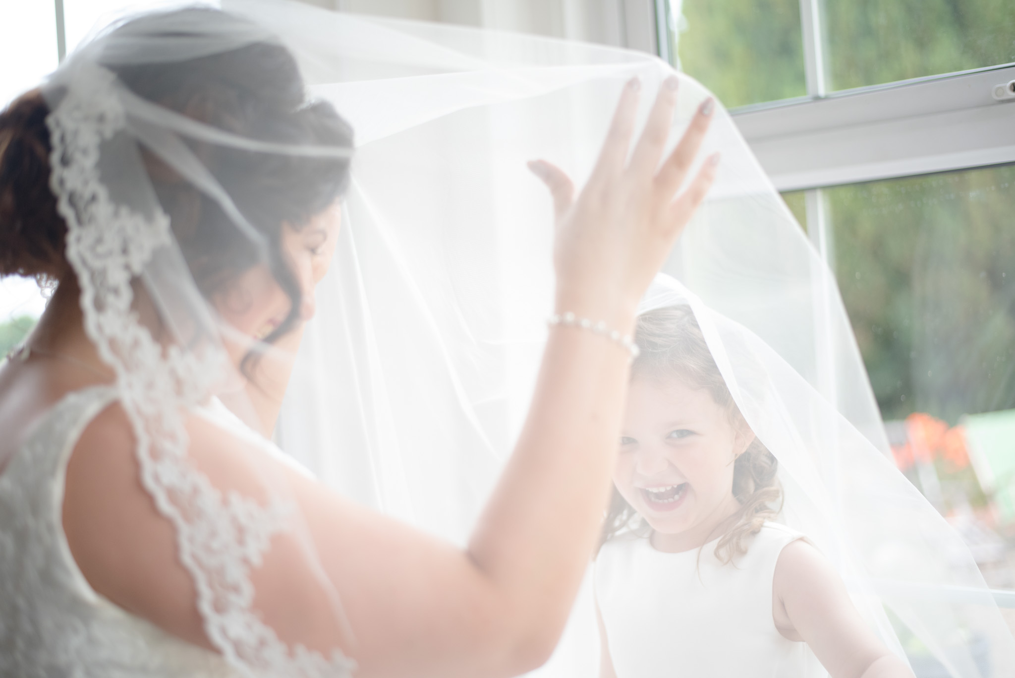 natural wedding photographer falkirk scotland