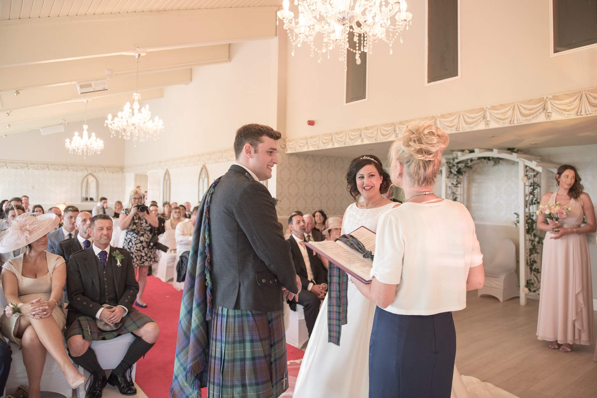 natural wedding photographer falkirk scotland