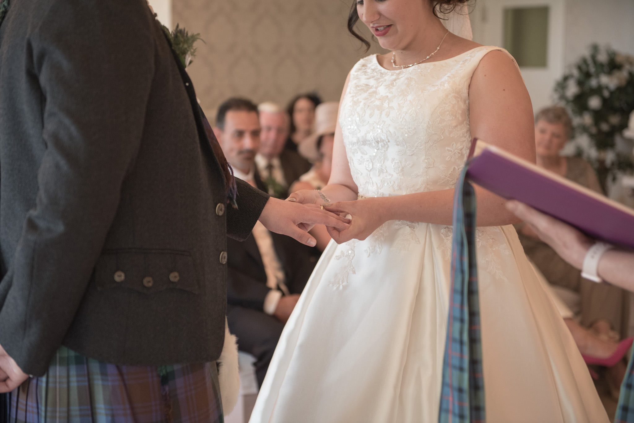 natural wedding photographer falkirk scotland