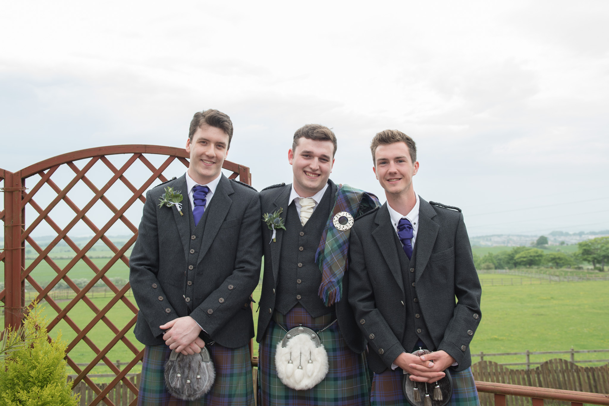 natural wedding photographer falkirk scotland