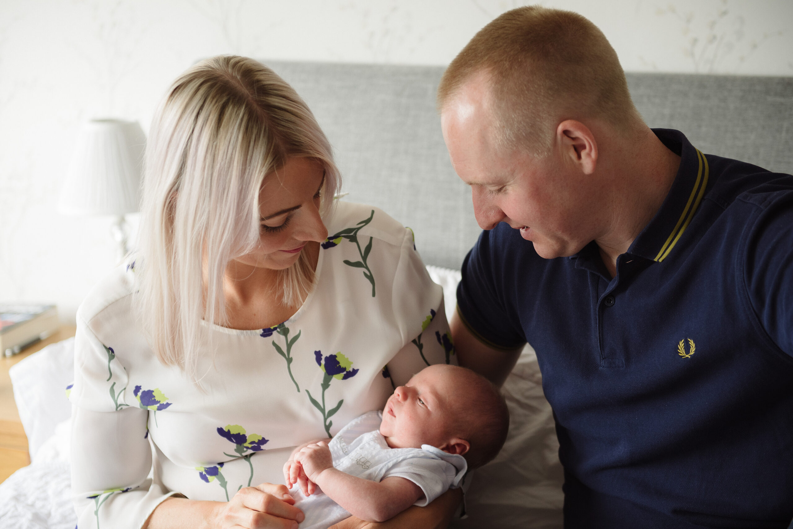 in home newborn photographer glasgow