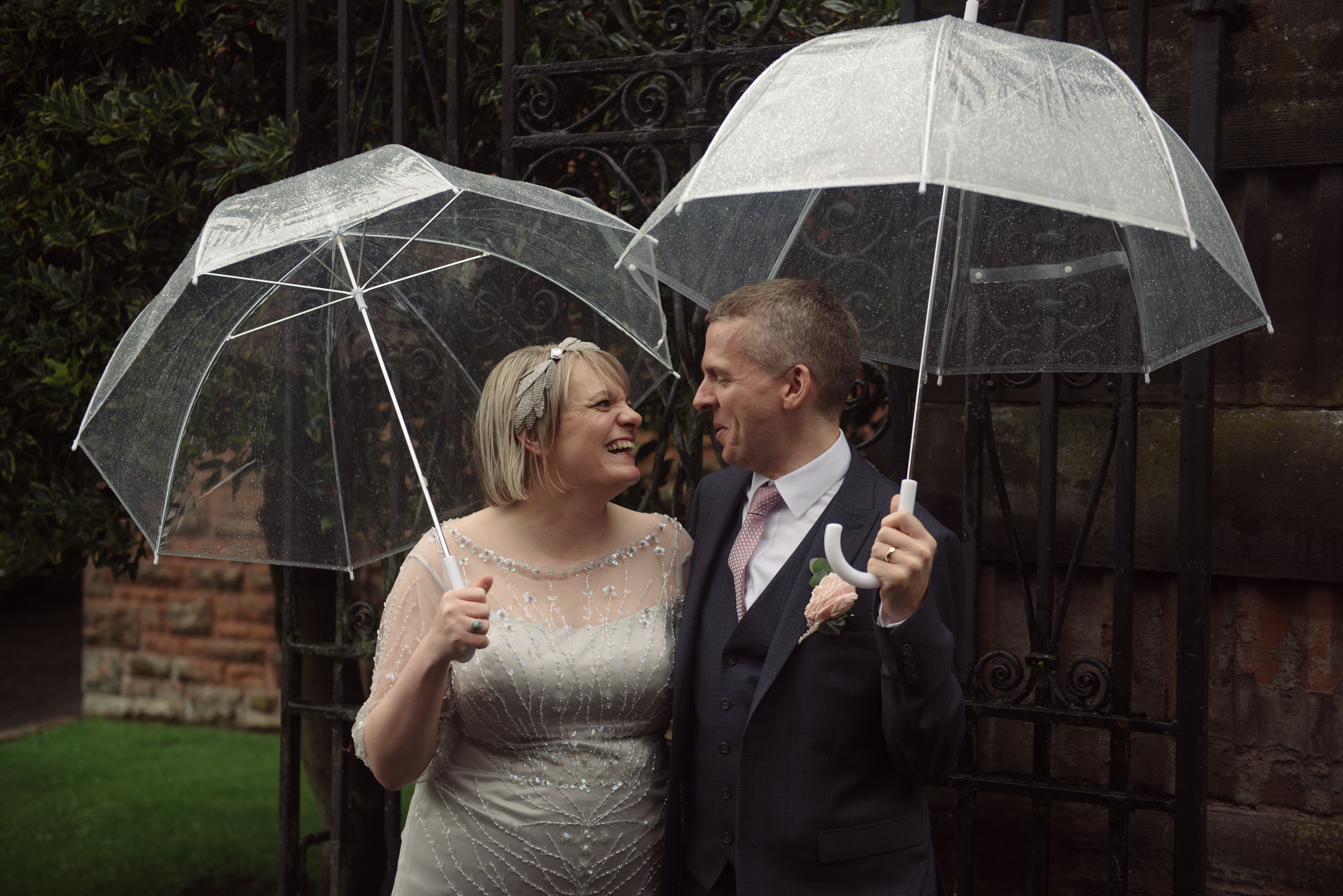 rainy wedding photographer glasgow