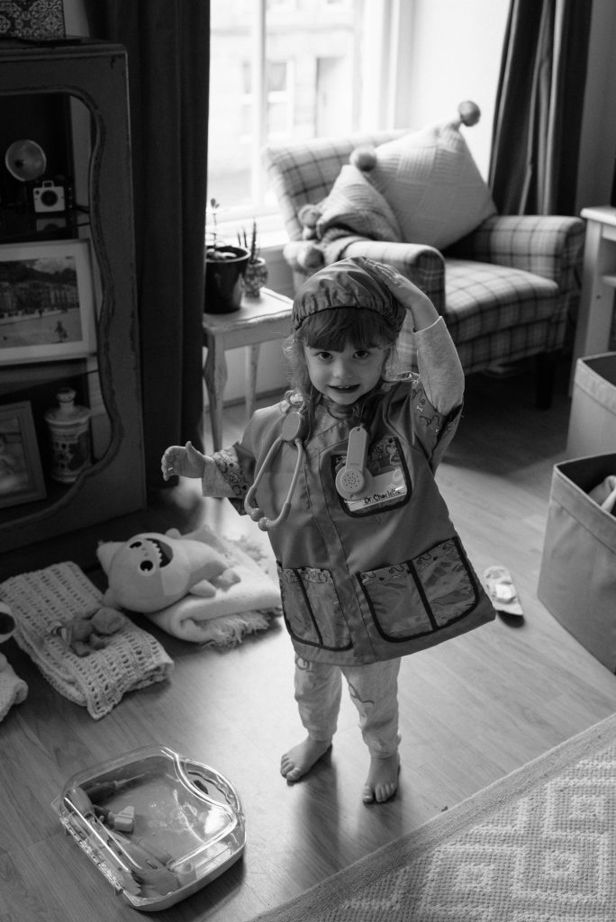 lifestyle family photographer glasgow, scotland