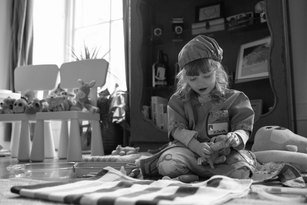 lifestyle family photographer glasgow, scotland