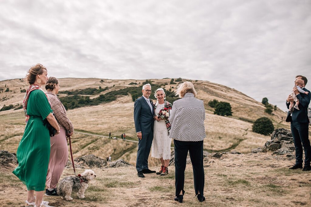 elopement photographer edinburgh wedding packages include hourly wedding ceremony on arthurs seat scotland