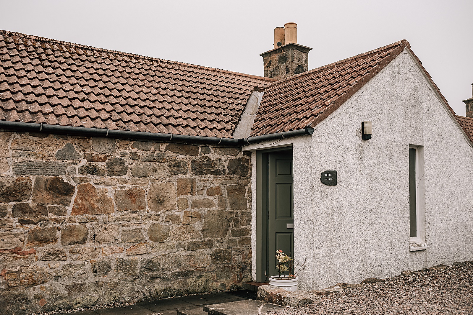 bridal party accommodation near the cow shed scotland in crail fife