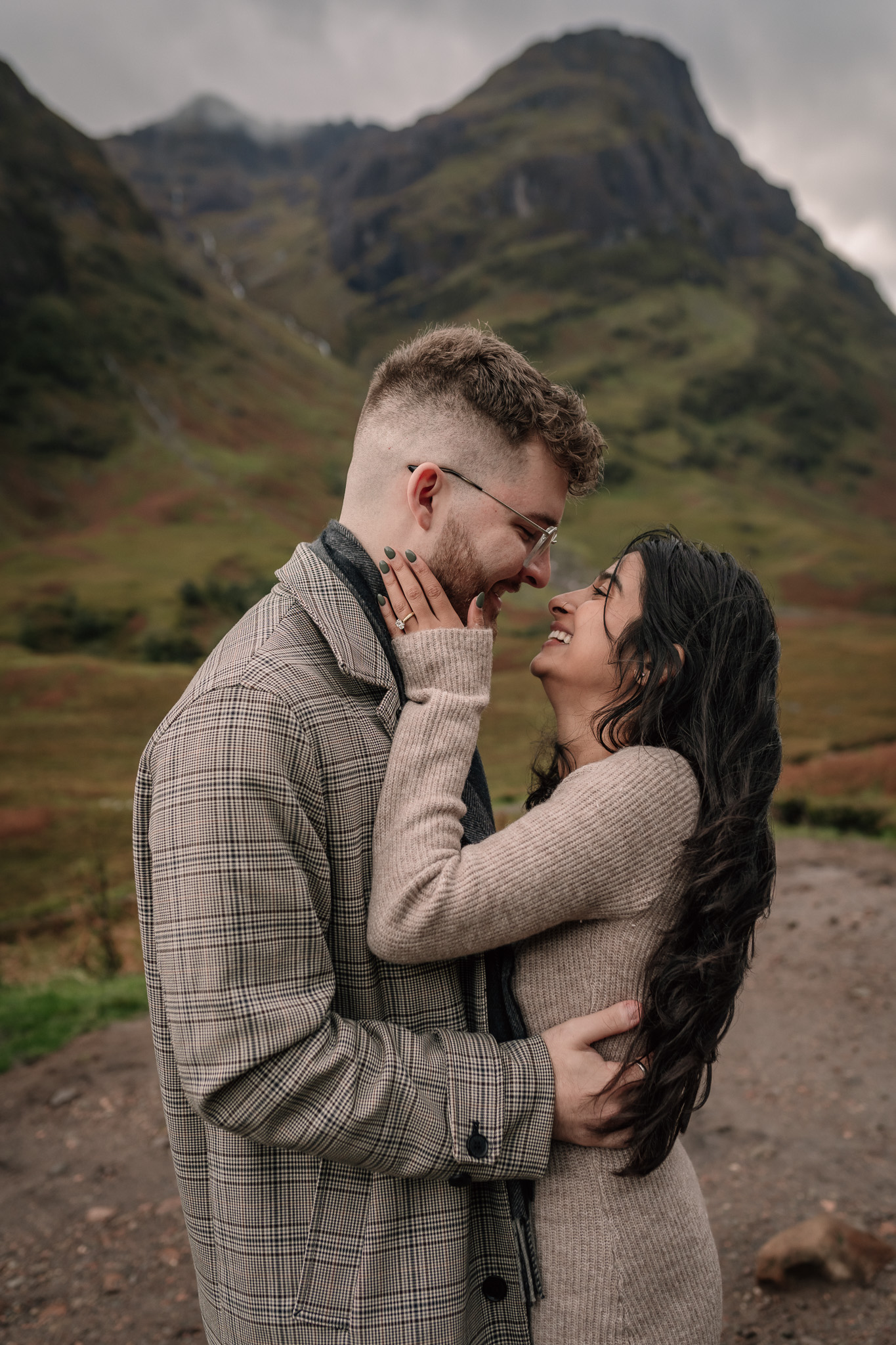 Natural wedding photography scotland couples adventure session glencoe proposal photoshoot