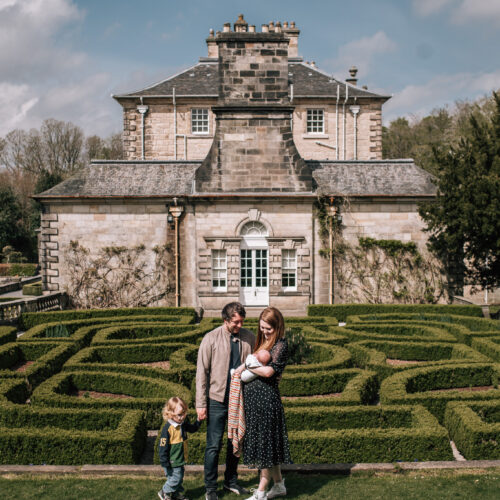 best family photoshoot locations Glasgow Pollok Park